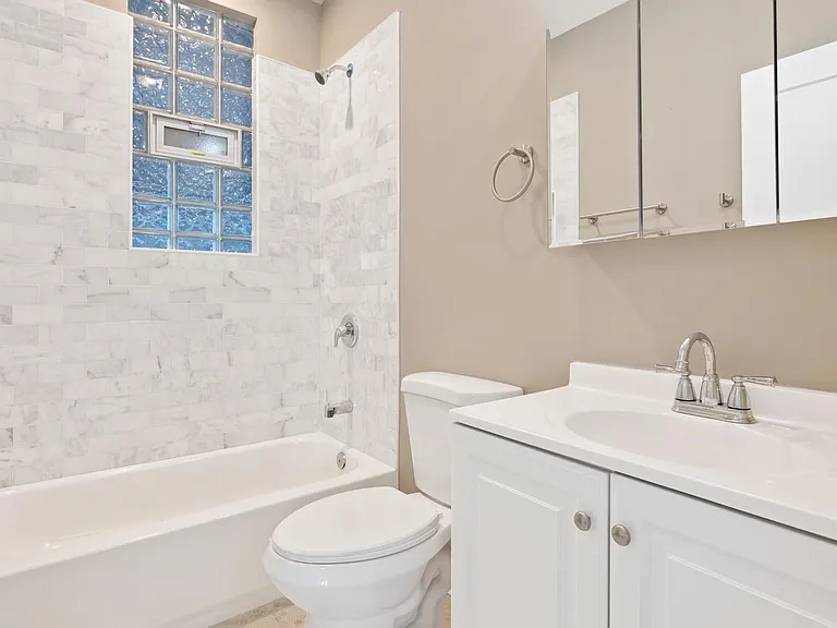 3311 N Ravenswood Ave #1 — Photo 9