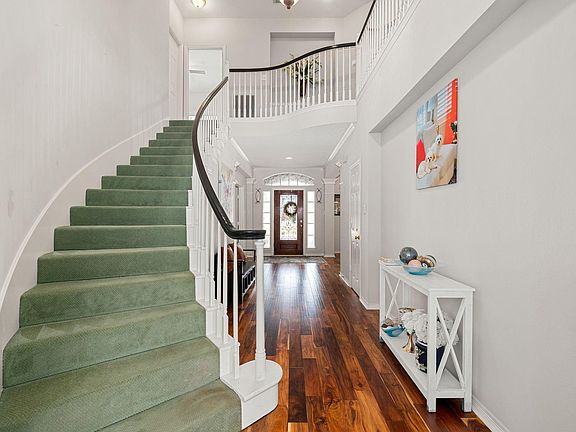 5th image of 25814 Spring Hill Pl