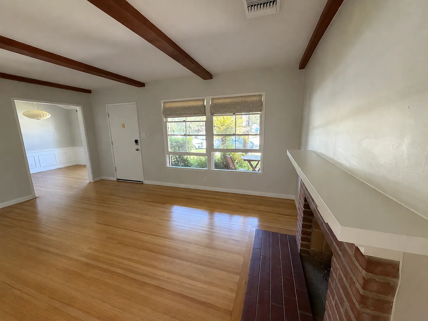 2 bed, 896 sqft, $3,500 — Photo 4