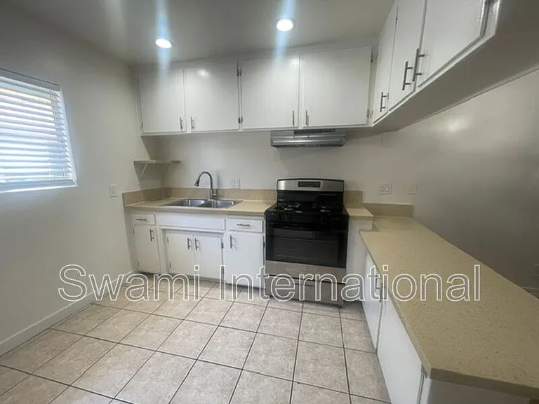 12545 Eucalyptus Ave #E — Photo 11