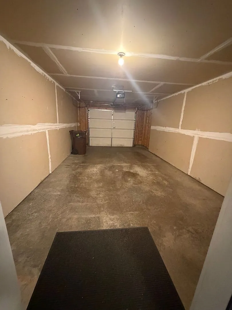2825 Prestige Ct — Photo 2