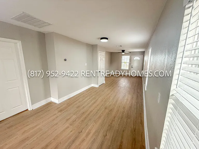 1824 Carver Ave — Photo 9