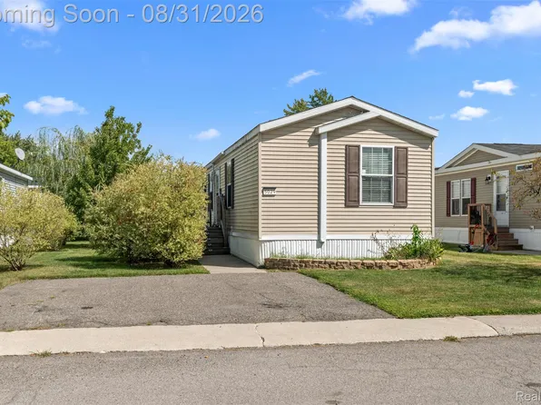 5029 Academy Dr #39A, Canton, MI 48188