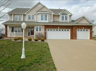 906 NE 34th St, Ankeny, IA 50021