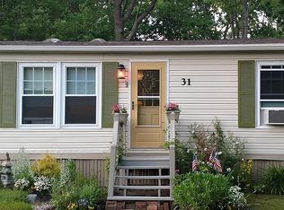 31 Caincrest Rd, York, ME 03909