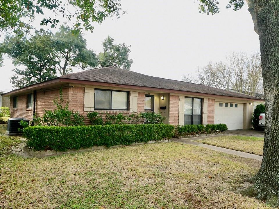 1st image of 5703 Greencraig Dr