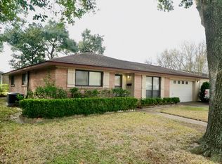 5703 Greencraig Dr, Houston, TX 77035