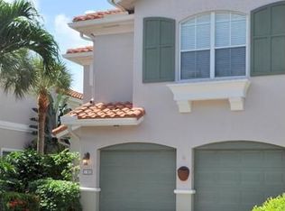 190 Las Brisas Cir, Hypoluxo, FL 33462