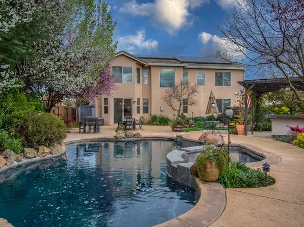 1908 Saint Anthony Ln, Roseville, CA 95747
