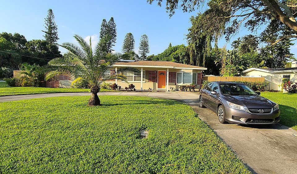 1st image of 699 Pinellas Point Dr S