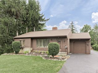 5807 Wilson Mills Rd, Highland Heights, OH 44143