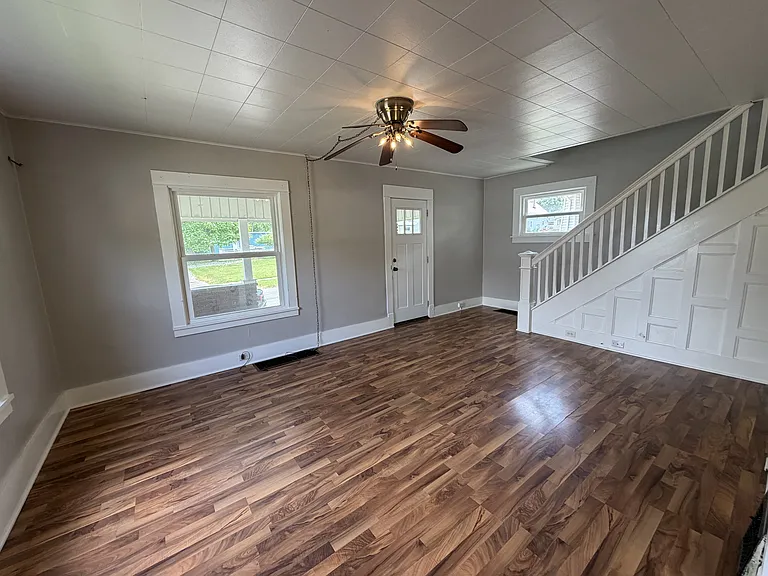 521 Garfield Ave — Photo 13