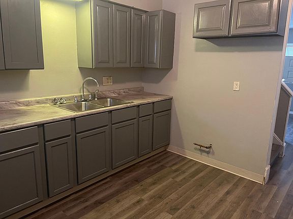 5th image of 225 Dalepark Dr