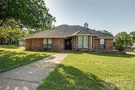 1st image of 800 Shady Creek Dr