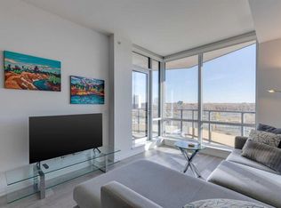 615 6th Ave SE #406, Calgary, AB T2G 1S2