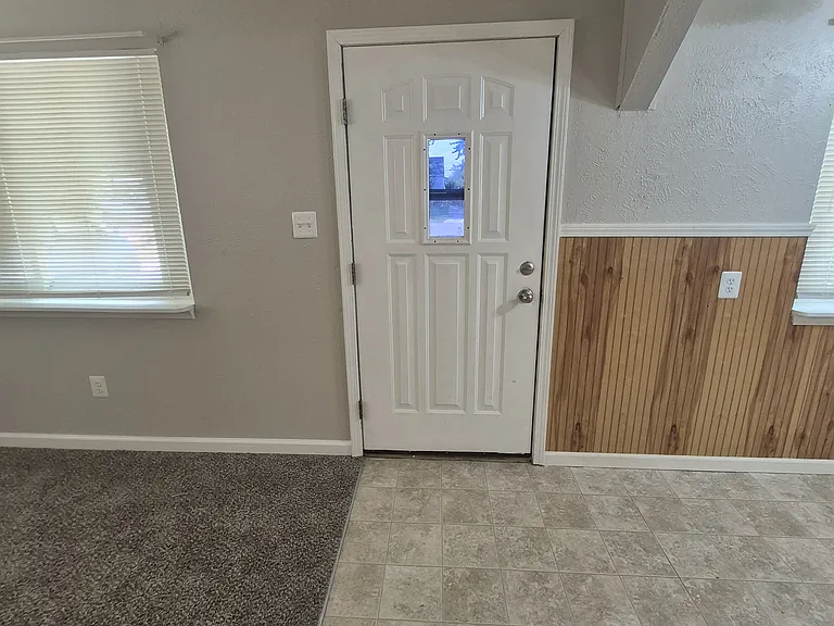11252 Ziegler St — Photo 10