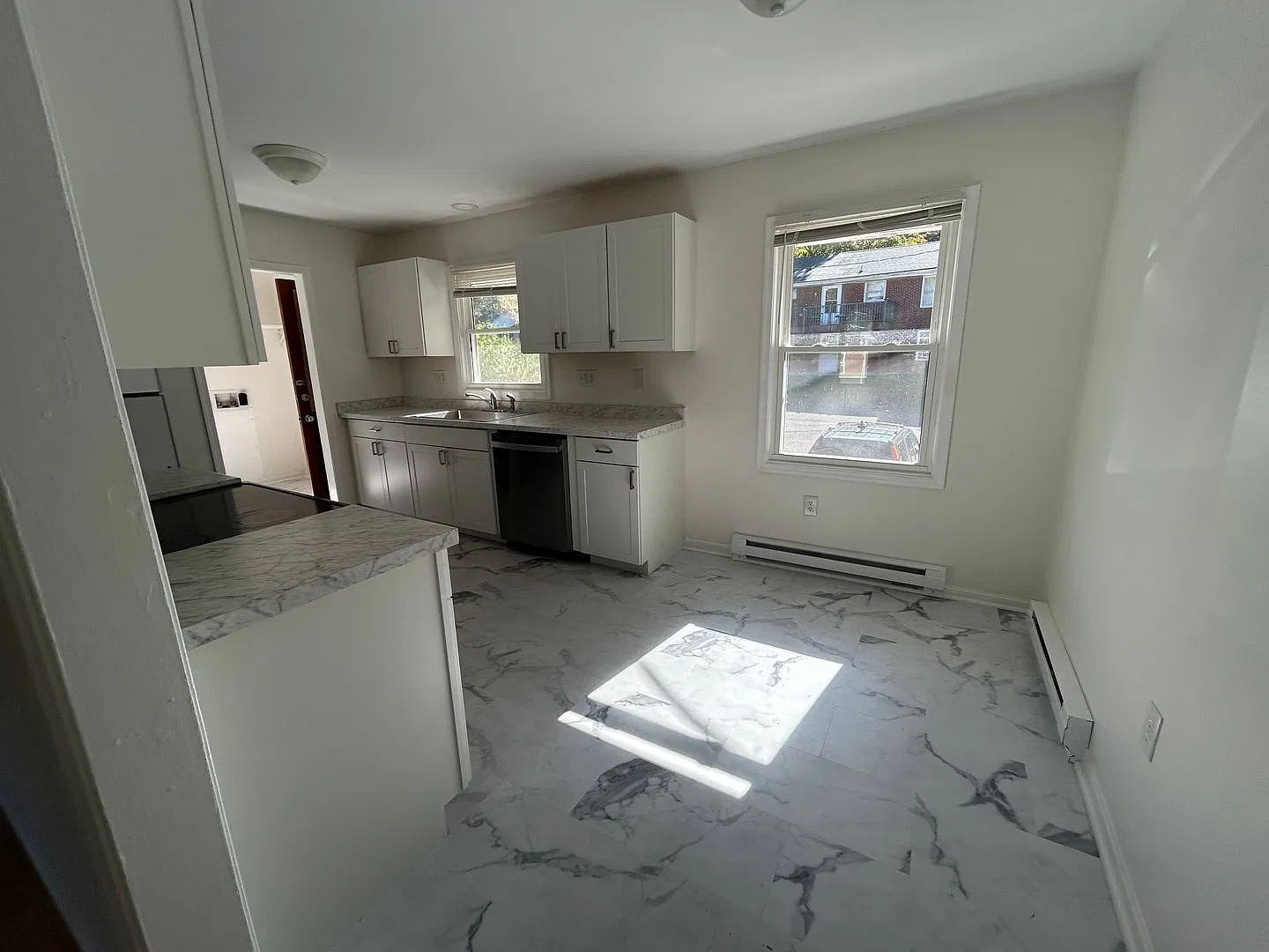 312 Reynolds Avenue — Photo 4