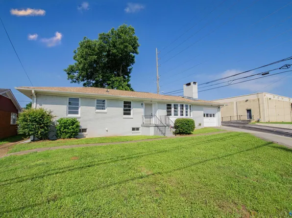 1307 Pulaski Pike NW, Huntsville, AL 35816