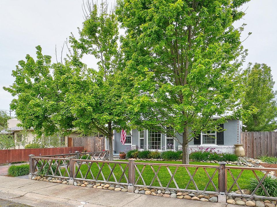2nd image of 520 55th St