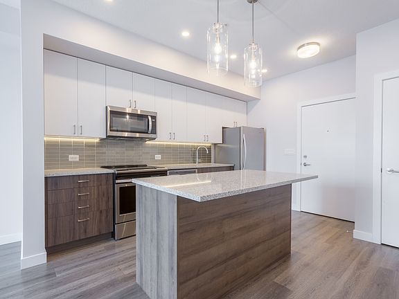 5th image of 5112 Elbow Dr SW #215