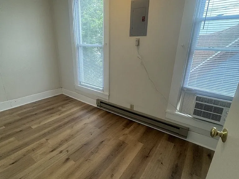 416 E 2nd St — Photo 96