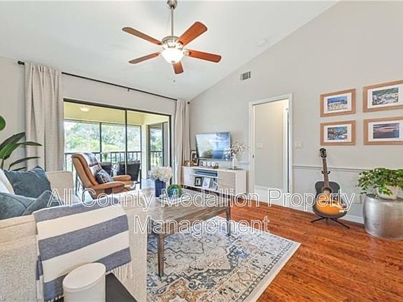 5th image of 8366 Charter Club Cir
