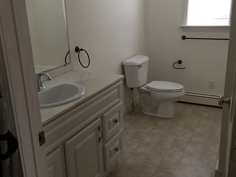 324 River Rd — Photo 5