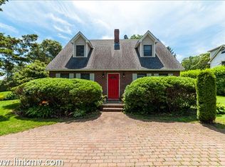 72 Norris Ave, Oak Bluffs, MA 02557