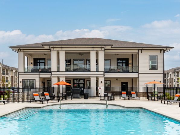 3400 Tevis Dr #304