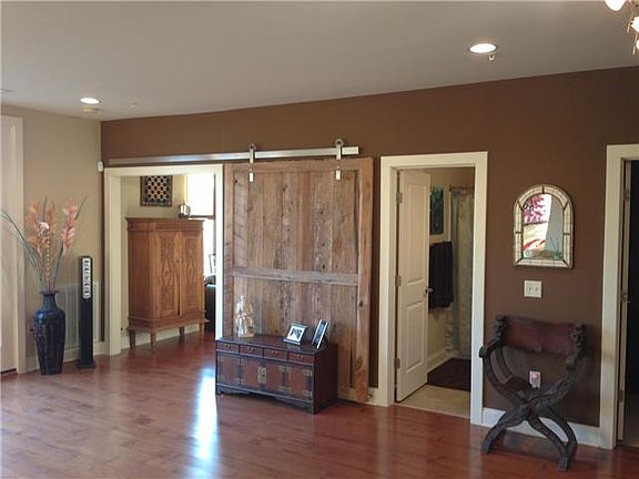 3rd image of 702 Wedgewood Park APT 506