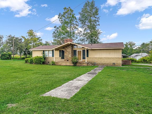 3rd image of 494 Fanfare Ln