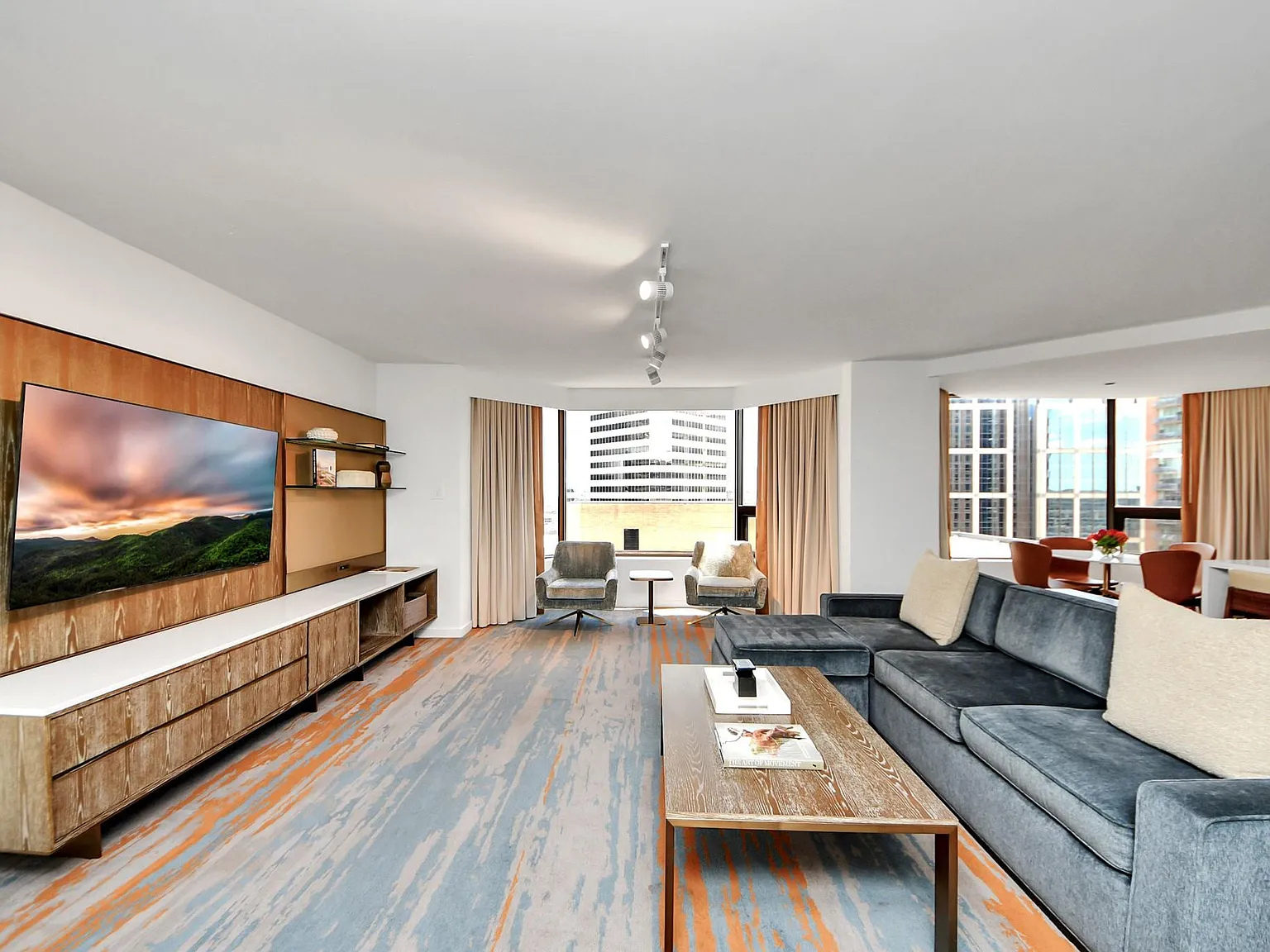 2 bed, 2.0 bath, 1300 sqft, $10,000 — Photo 1