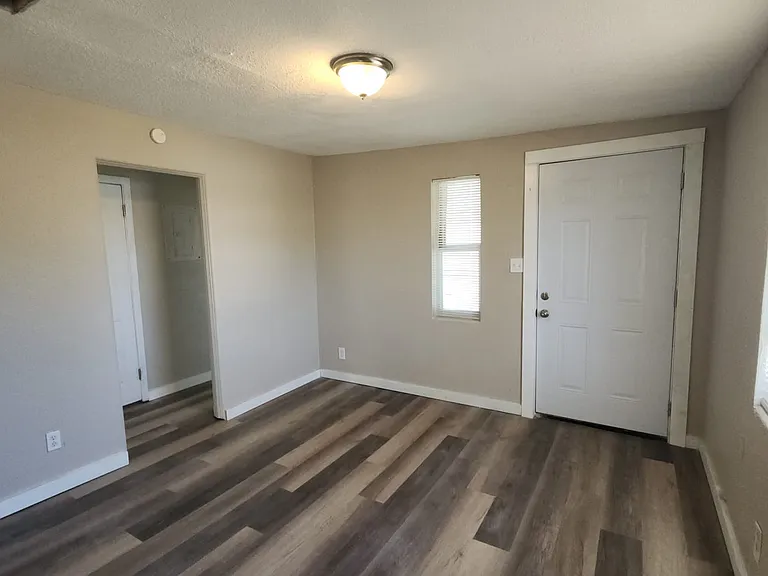 1033 Franklin St #1033 — Photo 6