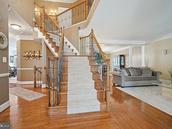4th image of 4448 Tuscany Ct