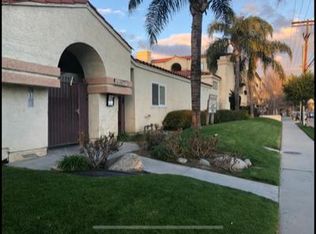 18567 Saticoy St, Reseda, CA 91335