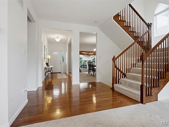 3rd image of 2039 Saint Madeleine Dr