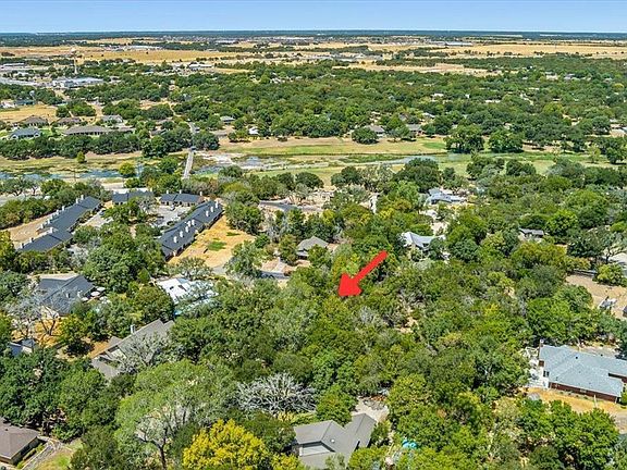 5th image of 717 Willow Creek Rd