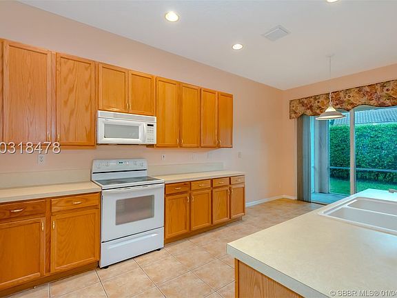 3rd image of 4804 E White Water Ave
