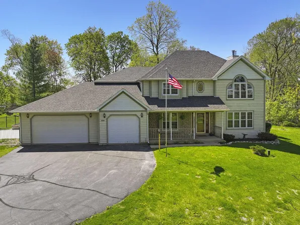N7702 Asta DRIVE, Elkhorn, WI 53121