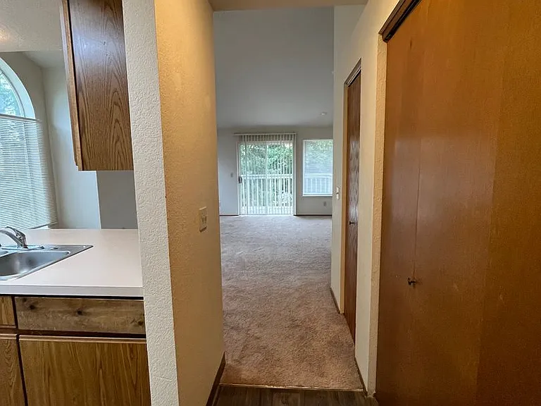 1116 E Maryland St #3 — Photo 4