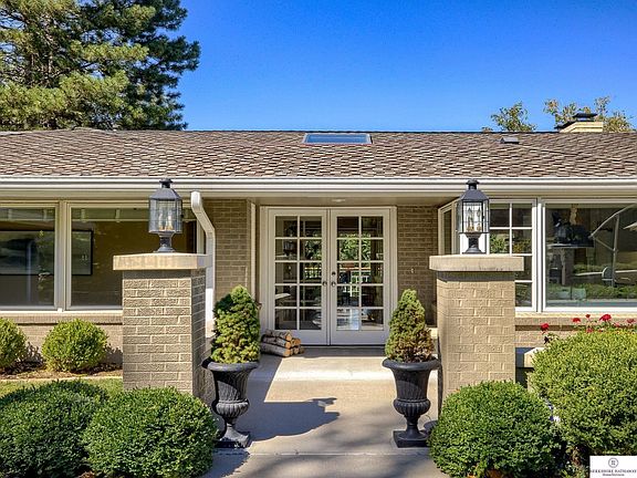 3rd image of 11206 Bel Air Dr