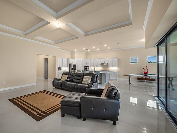 2nd image of 8409 Vaulting Drive
