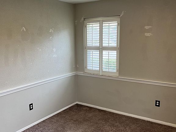 3rd image of 600 Kitrina Ave #1