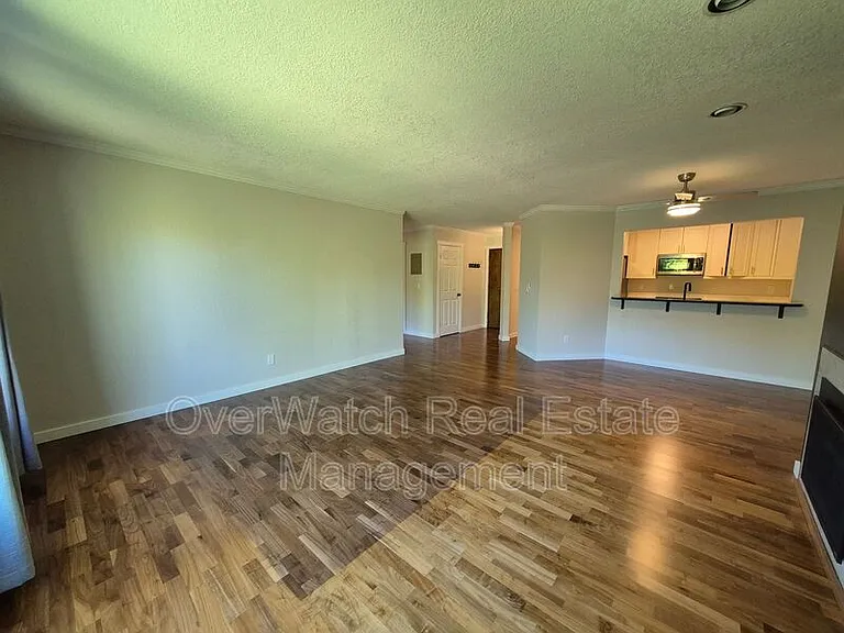 1300 W 7th Ave #408 — Photo 4