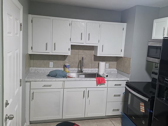 4th image of 4624 Conner Rd