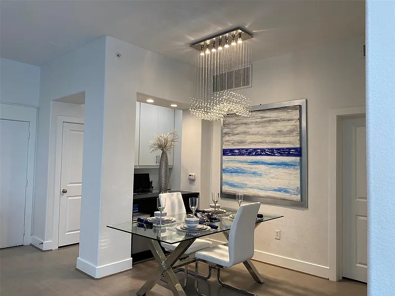 1901 Post Oak Blvd #3503 — Photo 23