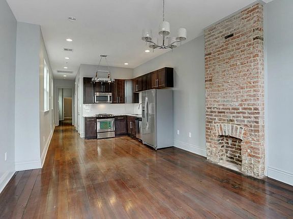 2nd image of 3908-10 Annunciation St