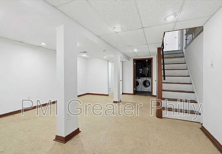 1523 W Cheltenham Ave — Photo 12