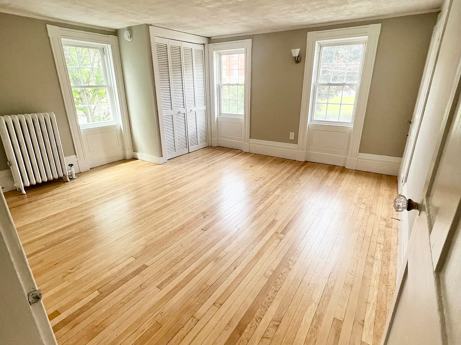 1 bed, 1.5 bath, 3500 sqft, $1,000 — Photo 1