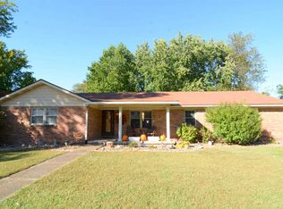 8300 N Larch Pl, Newburgh, IN 47630